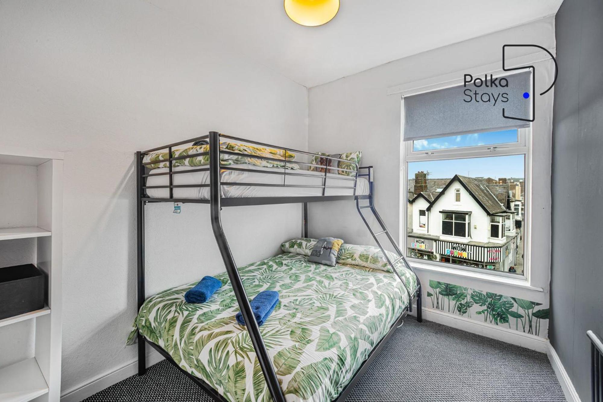 Polkadot Winter Gardens - Large Modern Apartments In Blackpool By Polkastays מראה חיצוני תמונה
