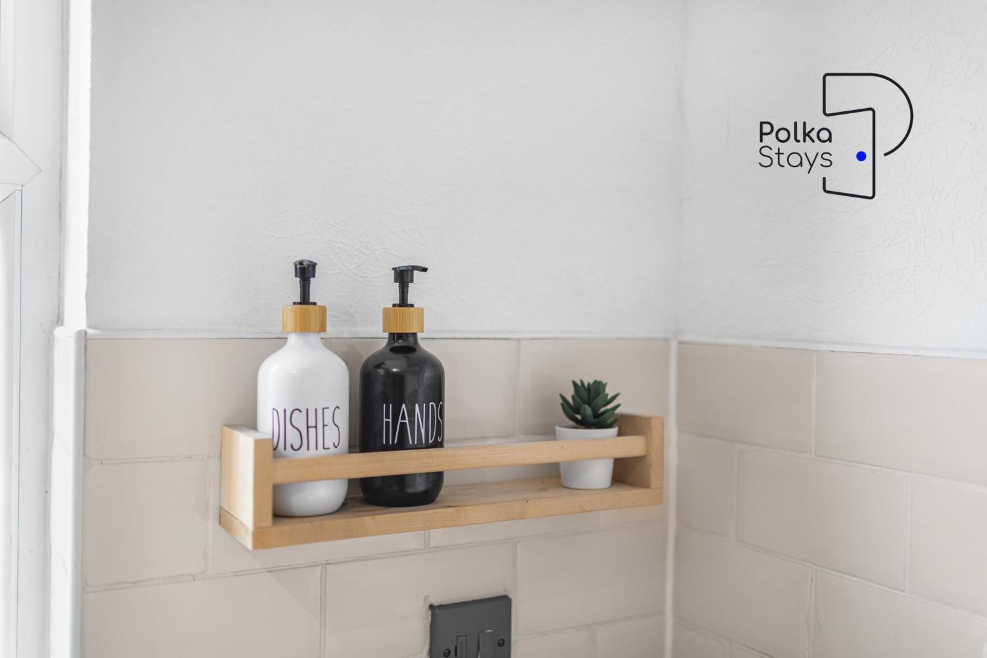 Polkadot Winter Gardens - Large Modern Apartments In Blackpool By Polkastays מראה חיצוני תמונה