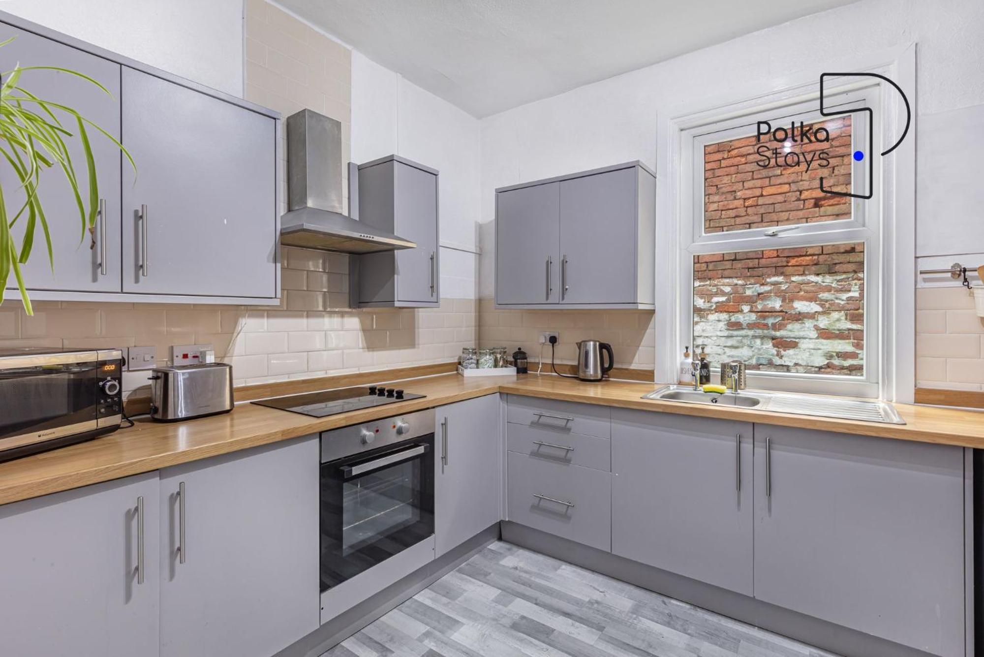 Polkadot Winter Gardens - Large Modern Apartments In Blackpool By Polkastays מראה חיצוני תמונה